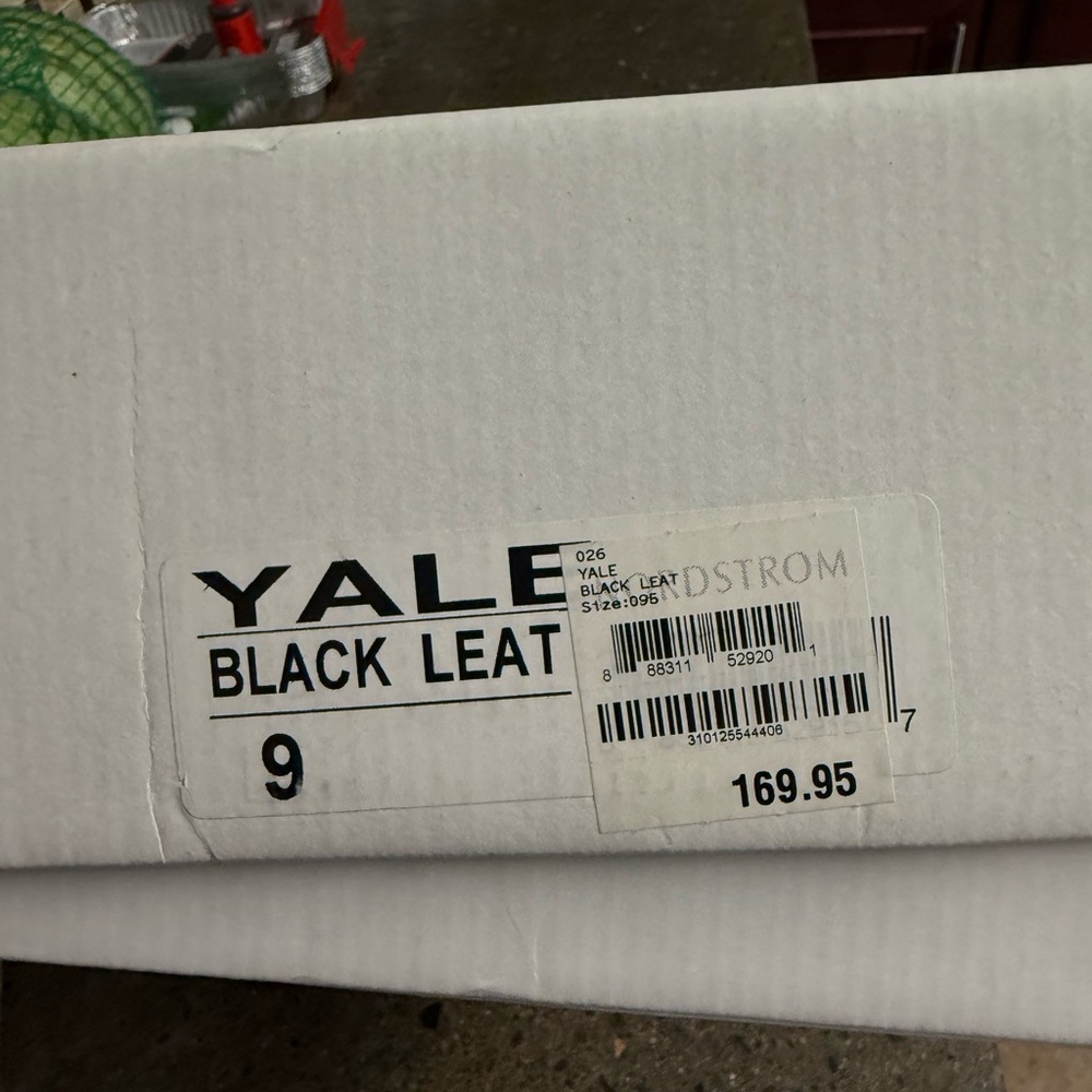 Steve Madden Yale Black Leather Boots with Buckle Detail - Picture 5 of 5